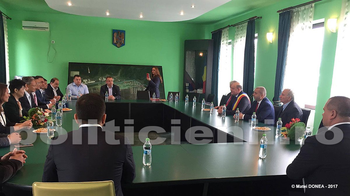 Ambasadorul chinei la Otelu Rosu