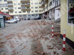 Str. Mihai Eminescu, piata