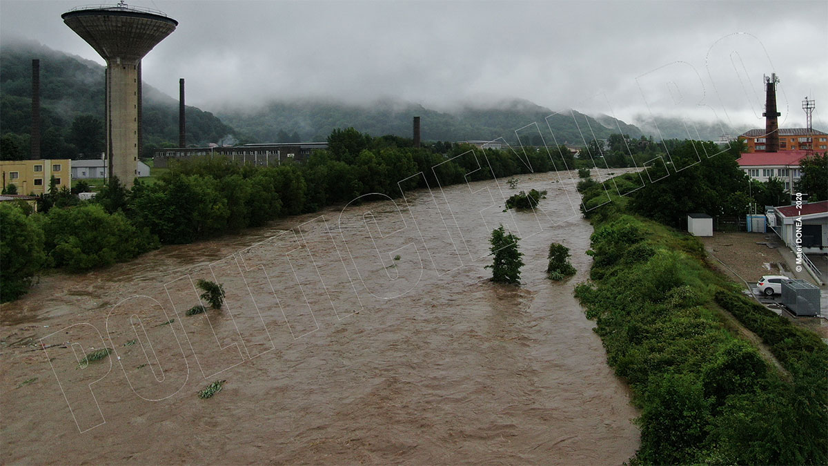 Cod rosu de inundatii pe Valea Bistrei