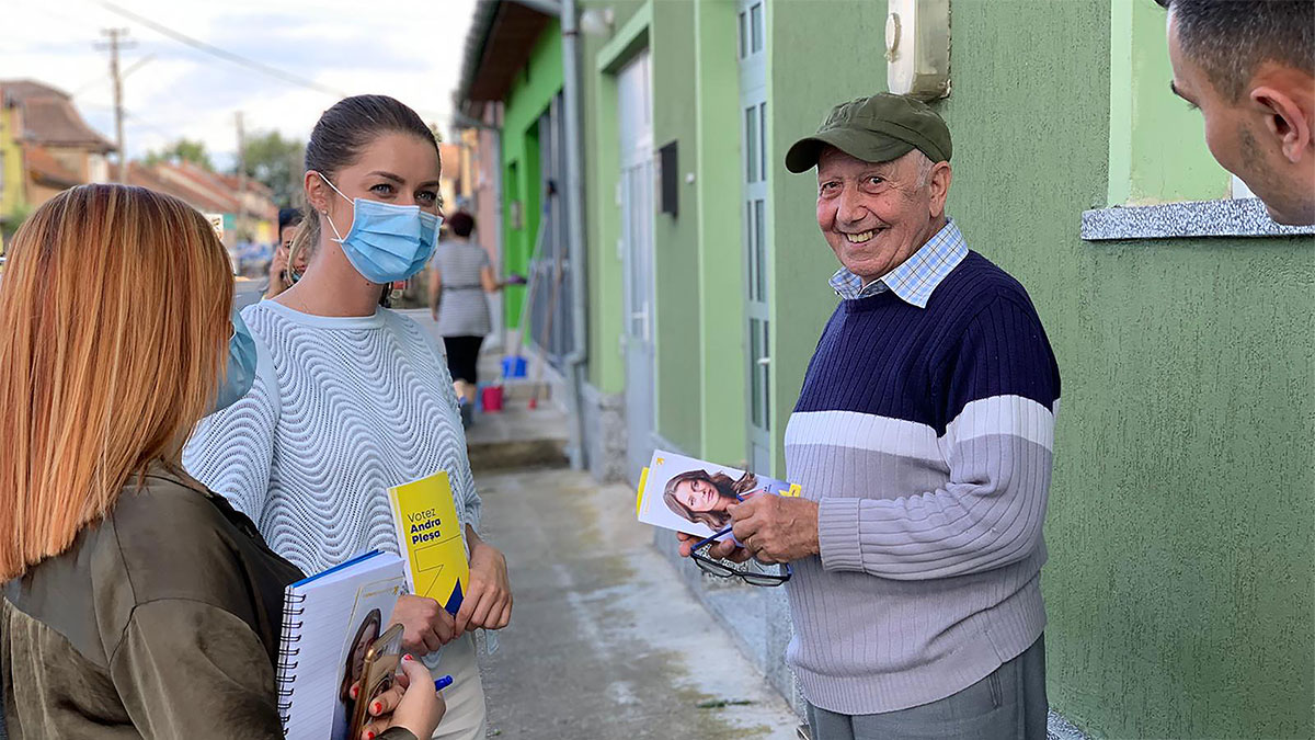 Andra Plesa in campanie
