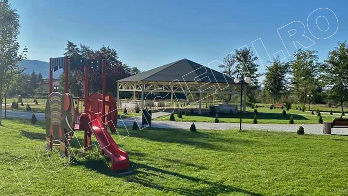 Pavilion si loc de joaca la Gura Jgheabului
