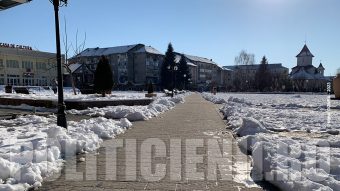Otelu Rosu in iarna