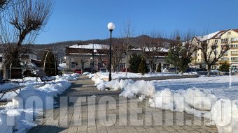 Otelu Rosu in iarna