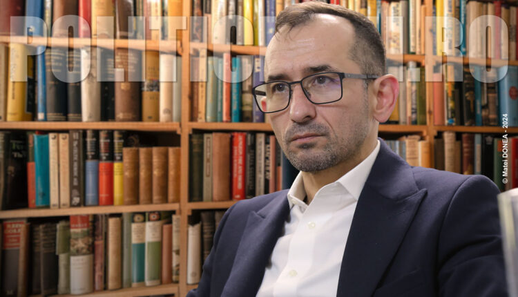 Adrian Torma - Biblioteca