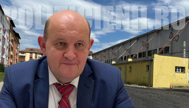 Luca Malaiescu, asfaltare la sala de sport Otelu Rosu