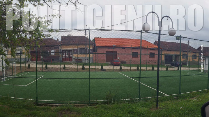 Teren de fotbal in cartierul Mal Teren de fotbal in cartierul Mal