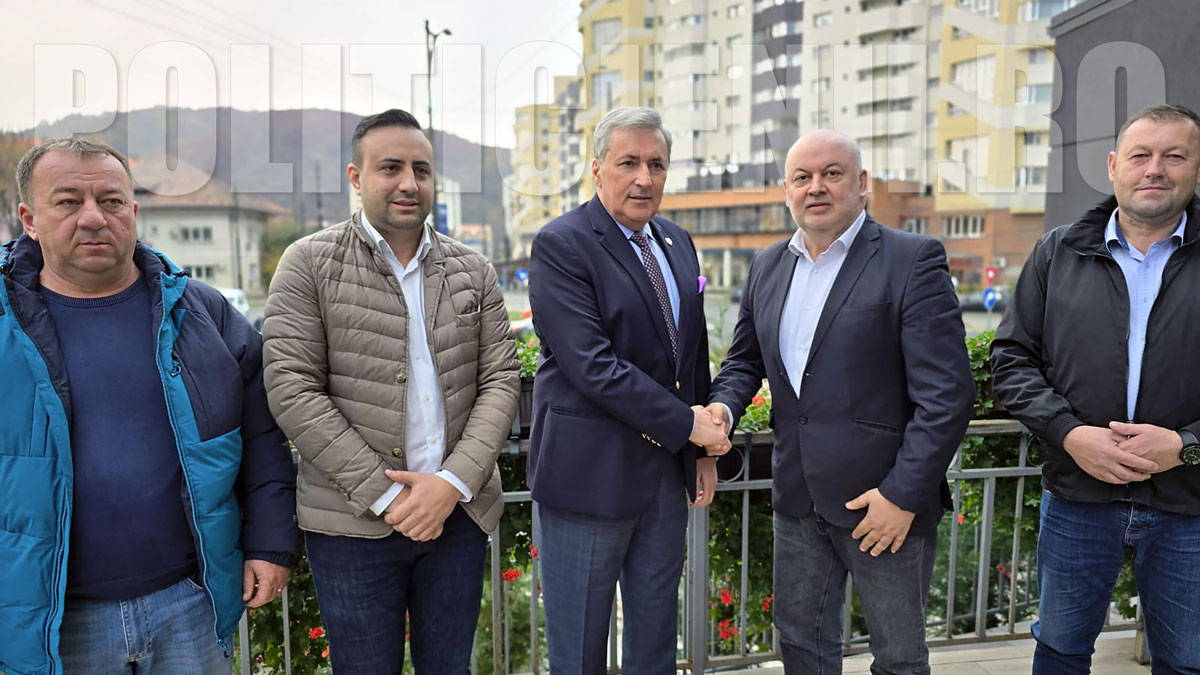 Marius Damian alaturi de Marcel Vela si echipa PNL