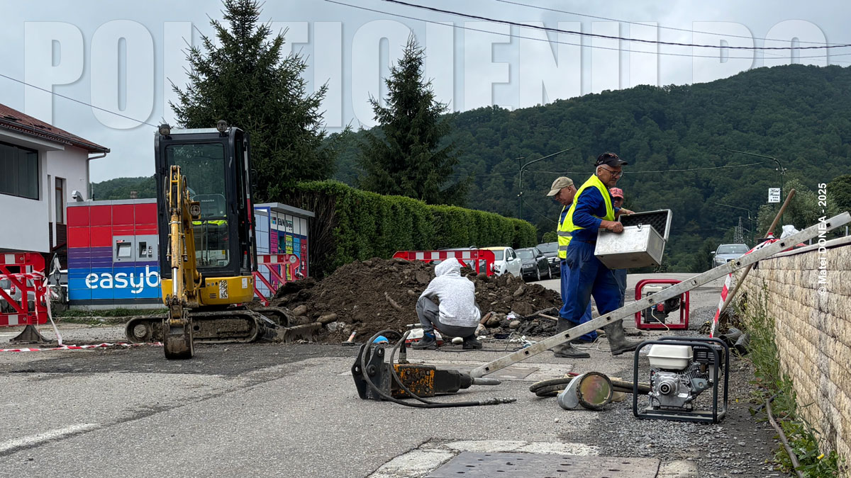 Avarie in reteaua de apa din Otelu Rosu