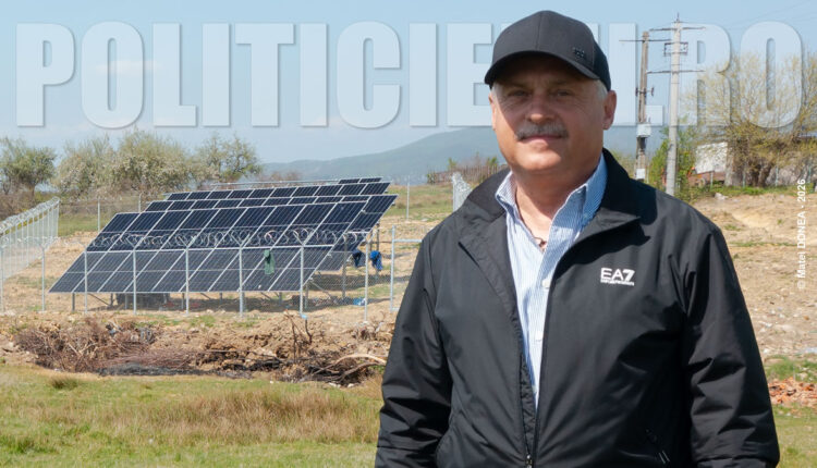 Parc fotovoltaic construit de primarul Pascota la Obreja